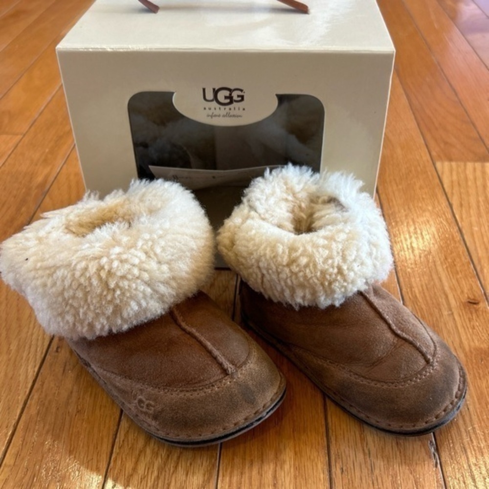 Ugg Boots 5206 Chestnut Brown Sheepskin Suede Warm Baby Boots Sz M 4/5 *RARE*